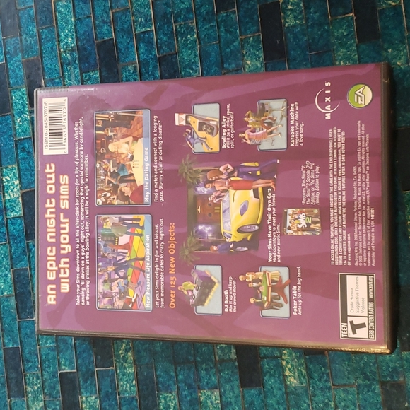 SIMS 2 (PC) - Base Game Plus 2 Expansions (Celebration Stuff & Nightlife) - Picture 9 of 10